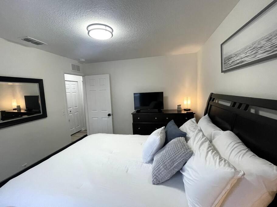 טאמפה Riverside Riviera At Seminole Heights מראה חיצוני תמונה